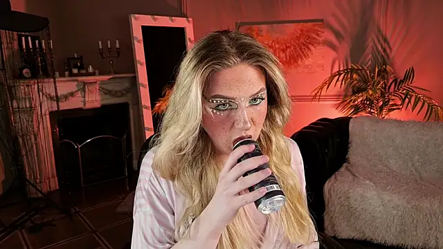 Jes Solar online show from May 2026 09:11:02 PM