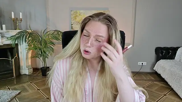 Jes Solar online show from July 2026 08:59:02 PM