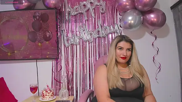 mailyn baker online show from September 2025 01:42:02 AM