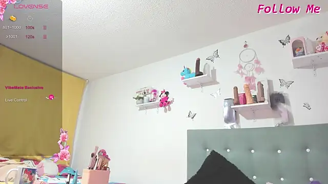 mailyn baker online show from October 2025 11:31:02 PM