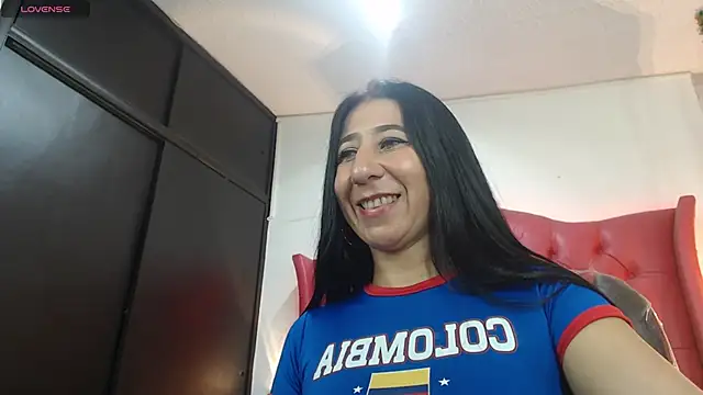 Snapshot of nei_girl chatting on June 2026 11:48:01 AM nei girl online show from June 2026 11:48:01 AM
