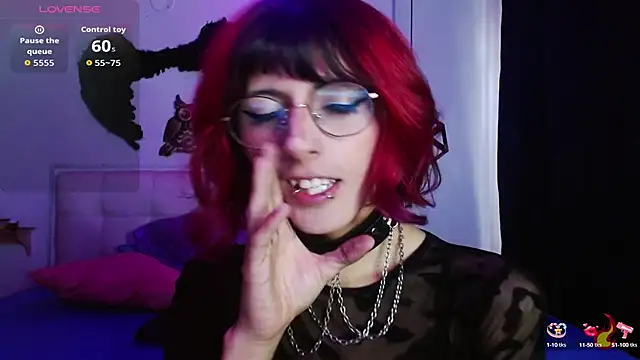 goth minerva online show from October 2025 01:52:02 PM