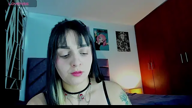 KARINNA  RAVEN online show from May 2026 09:00:02 PM