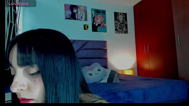 KARINNA  RAVEN online show from May 2026 09:44:02 PM