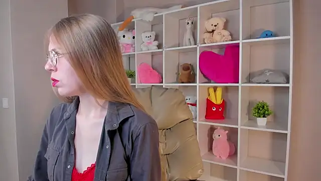 Joann Shermann online show from September 2025 12:44:02 AM