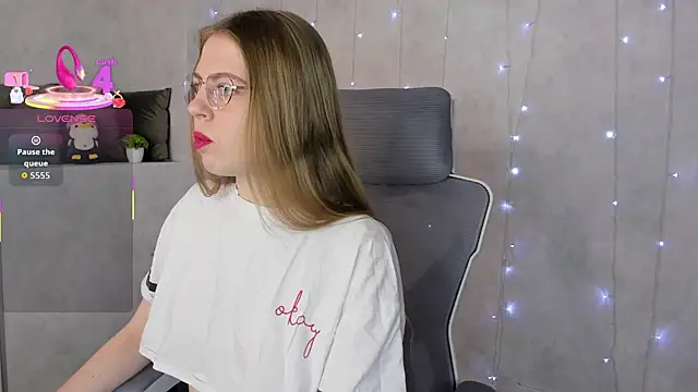 Joann Shermann online show from February 2026 01:10:02 AM