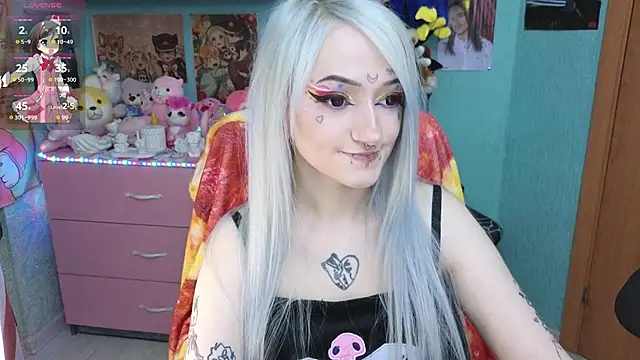 Manuela unicorn online show from April 2026 08:35:02 PM