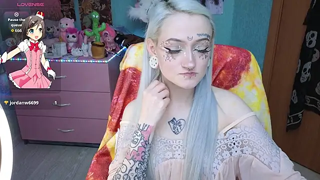 Manuela unicorn online show from April 2026 09:39:33 PM