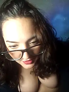 Snapshot of myla_rommer1 chatting on April 2026 10:35:02 AM myla rommer1 online show from April 2026 10:35:02 AM