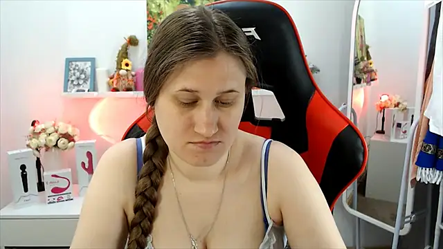 Lucky Lana online show from May 2026 02:28:01 AM