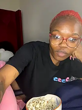 YummyMelanin117 online show from September 2025 06:22:02 PM