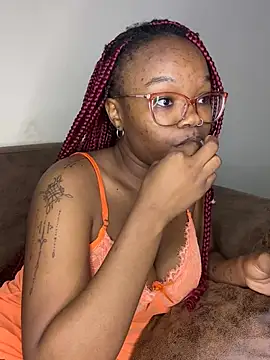 YummyMelanin117 online show from May 2026 06:57:02 PM