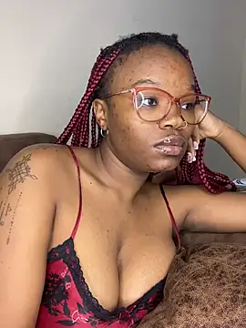 YummyMelanin117 online show from May 2026 07:55:02 PM