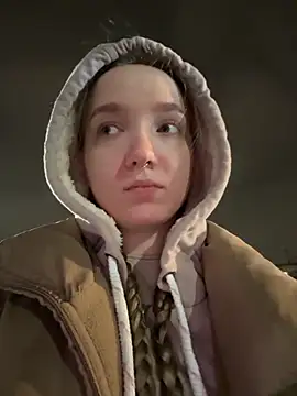 bambi lu online show from November 2025 05:08:01 PM