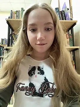 Snapshot of bambi_lu chatting on March 2026 08:03:01 PM bambi lu online show from March 2026 08:03:01 PM
