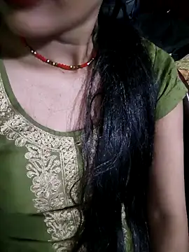 Snapshot of Eshwari_Chopra chatting on April 2026 04:27:01 PM Eshwari Chopra online show from April 2026 04:27:01 PM