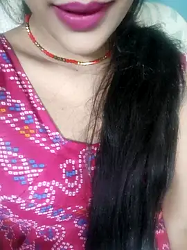 Snapshot of Eshwari_Chopra chatting on April 2026 04:37:01 PM Eshwari Chopra online show from April 2026 04:37:01 PM