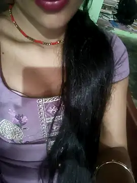 Snapshot of Eshwari_Chopra chatting on April 2026 04:42:01 AM Eshwari Chopra online show from April 2026 04:42:01 AM