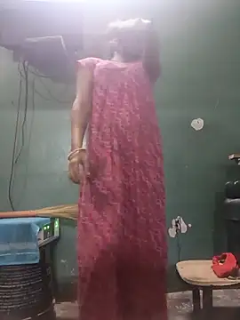 Snapshot of Eshwari_Chopra chatting on June 2026 12:32:02 AM Eshwari Chopra online show from June 2026 12:32:02 AM