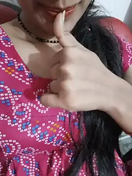 Snapshot of Eshwari_Chopra chatting on June 2026 12:03:02 AM Eshwari Chopra online show from June 2026 12:03:02 AM