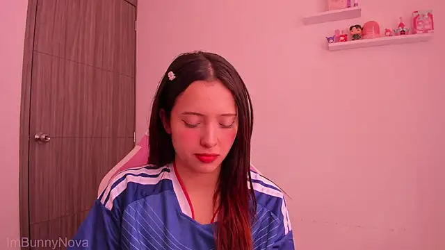 ImBunnyNova online show from May 2026 04:47:02 PM