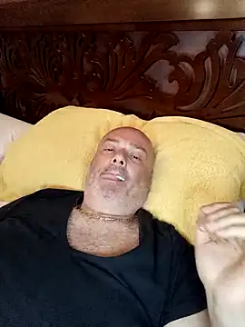 Alexis Bull online show from September 2025 05:24:01 PM