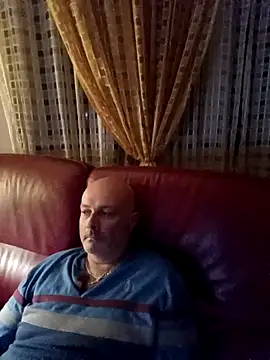 Alexis Bull online show from October 2025 09:35:02 PM