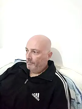 Alexis Bull online show from October 2025 05:14:02 PM