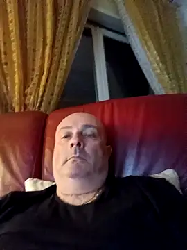 Alexis Bull online show from December 2025 10:59:02 PM