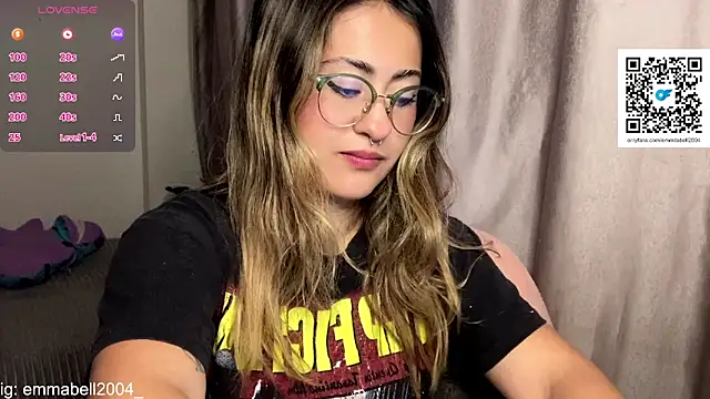 Snapshot of emma__bell_ chatting on February 2026 01:52:02 PM emma bell online show from February 2026 01:52:02 PM