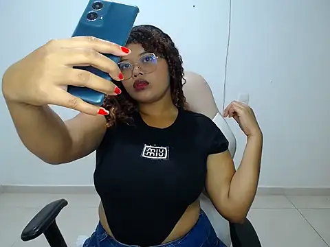 Snapshot of natalietits1 chatting on December 2025 04:29:02 AM natalietits1 online show from December 2025 04:29:02 AM