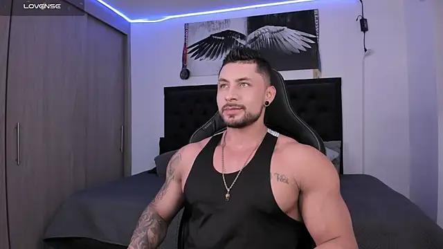 Snapshot of santi_aesthetic chatting on October 2025 02:53:01 AM santi aesthetic online show from October 2025 02:53:01 AM