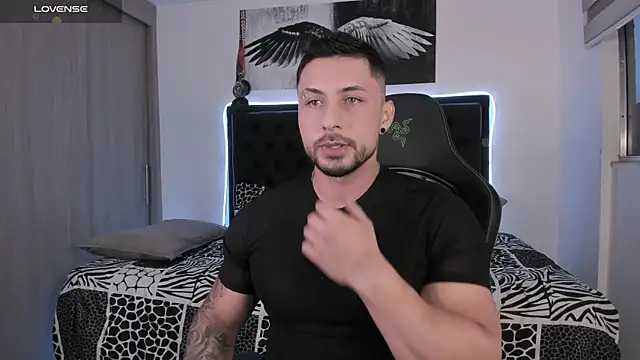 santi aesthetic online show from May 2026 11:20:01 PM