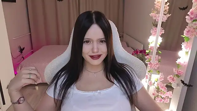 Snapshot of Betty__Davvis chatting on November 2025 01:34:02 PM Betty Davvis online show from November 2025 01:34:02 PM