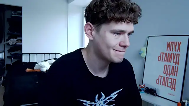 Snapshot of DanyDavis chatting on October 2025 07:17:02 AM DanyDavis online show from October 2025 07:17:02 AM