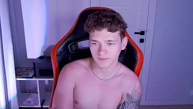 Snapshot of DanyDavis chatting on February 2026 02:51:02 PM DanyDavis online show from February 2026 02:51:02 PM