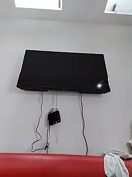 lunadicty online show from June 2026 08:13:01 PM