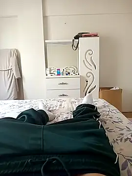 leona633 online show from December 2025 09:47:02 AM