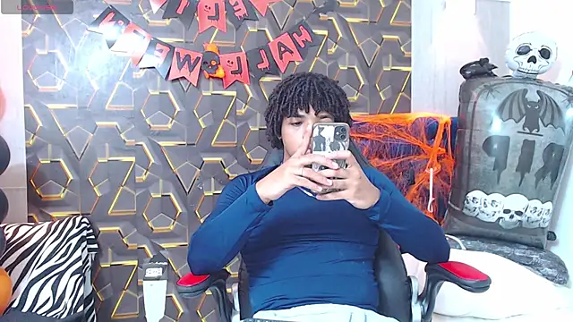 Snapshot of black_king_241 chatting on October 2025 03:25:01 AM black king 241 online show from October 2025 03:25:01 AM