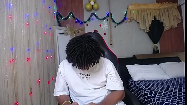 Snapshot of black_king_241 chatting on January 2026 03:54:02 AM black king 241 online show from January 2026 03:54:02 AM