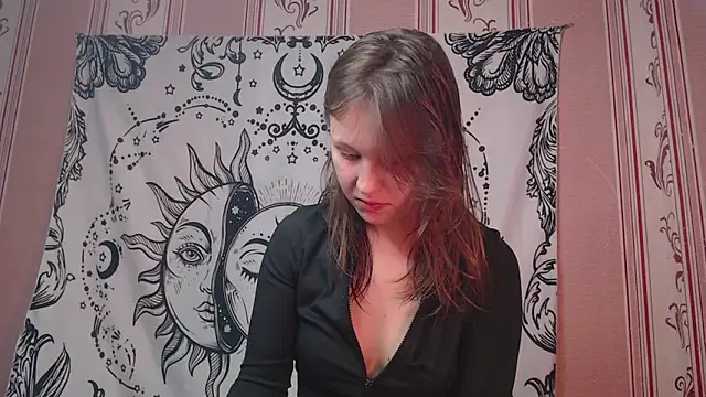 Thighswithspikes online show from September 2025 09:20:02 AM