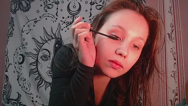 Thighswithspikes online show from September 2025 08:05:01 AM