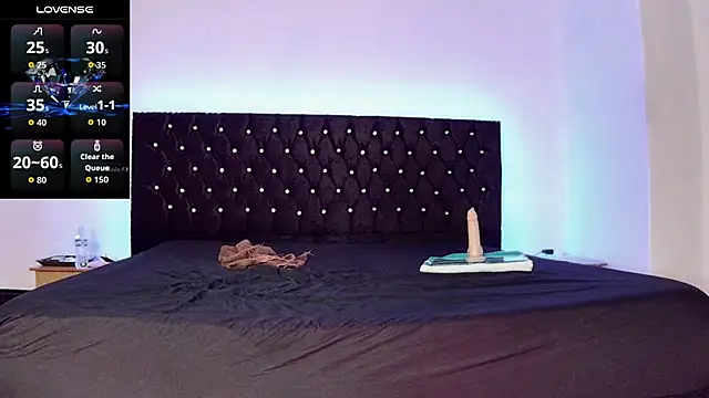 TSLeaMarie online show from November 2025 05:23:02 PM