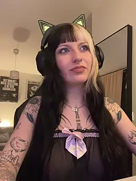 kittlunixx online show from March 2026 05:18:02 PM