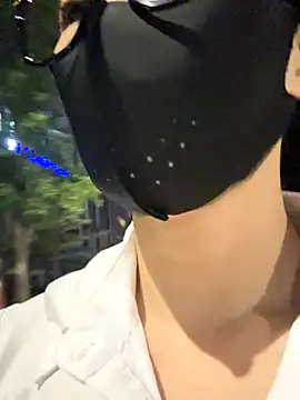 AiBanana online show from September 2025 11:44:01 AM