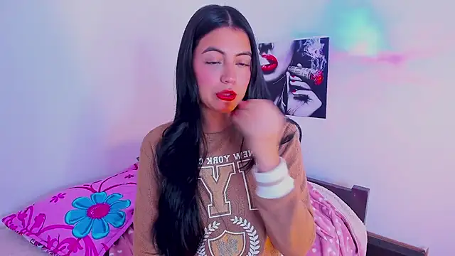 Snapshot of mialeia01 chatting on September 2025 12:54:02 AM mialeia01 online show from September 2025 12:54:02 AM