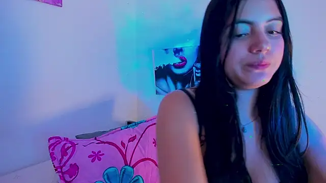 Snapshot of mialeia01 chatting on September 2025 04:01:01 AM mialeia01 online show from September 2025 04:01:01 AM