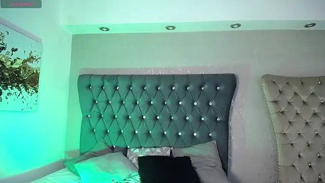 Robbin Blaze online show from April 2026 06:18:01 AM