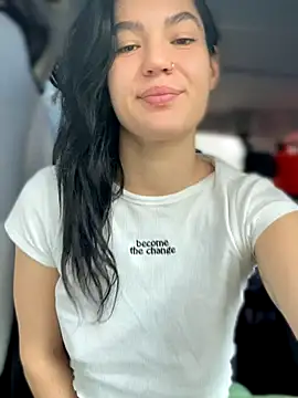 Snapshot of MeekyRich chatting on October 2025 03:13:02 AM MeekyRich online show from October 2025 03:13:02 AM