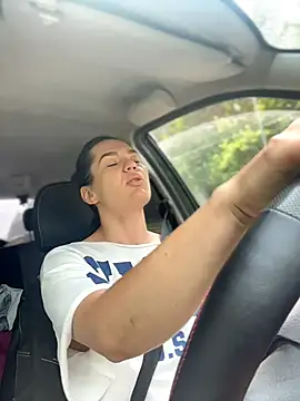 MeekyRich online show from June 2026 06:18:01 AM
